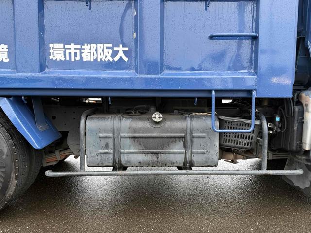 デュトロ 　深箱ダンプ　トラック　ＭＴ　ドライブレコーダー　ＥＴＣ　アイドリングストップ　エアコン　パワーステアリング　パワーウィンドウ　運転席エアバッグ（48枚目）