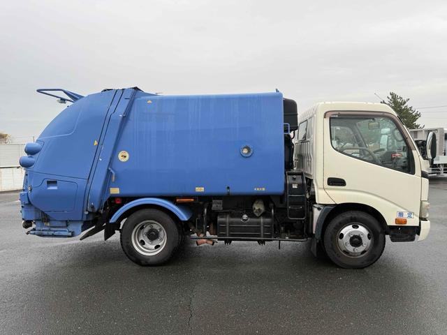 デュトロ 　パッカー車　プレス式　ＭＴ　ドライブレコーダー　ＥＴＣ　バックカメラ　エアコン　パワーステアリング（14枚目）