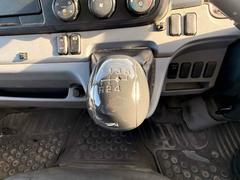 この度は当店のお車をご覧になっていただき、誠にありがとうございます。じっくり現車確認して頂けるよう、ご準備を致します！ 6