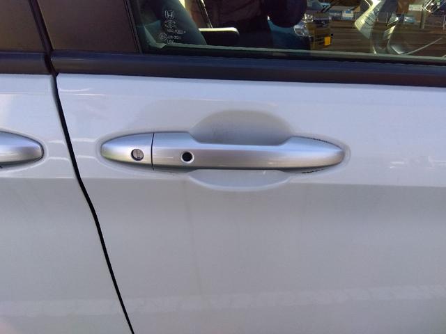 フリード クロスター・ホンダセンシング　ワンオーナー　キーフリー　ＳＤナビ　ドラレコ　ＥＴＣ　リヤカメラ　誤発信抑制　イモビライザー　Ｉストップ（15枚目）