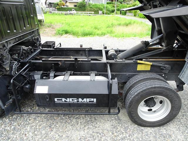 エルフトラック ４番　ＣＮＧ（天然ガス車両）パワーゲート６００ｋｇ　深ダンプ　積載２ｔ　左電動格納ミラー　キーレス　ＥＴＣ　荷台内寸約２８２Ｘ１５０深さ１００　車両サイズ４８４Ｘ１８１高２１６（40枚目）