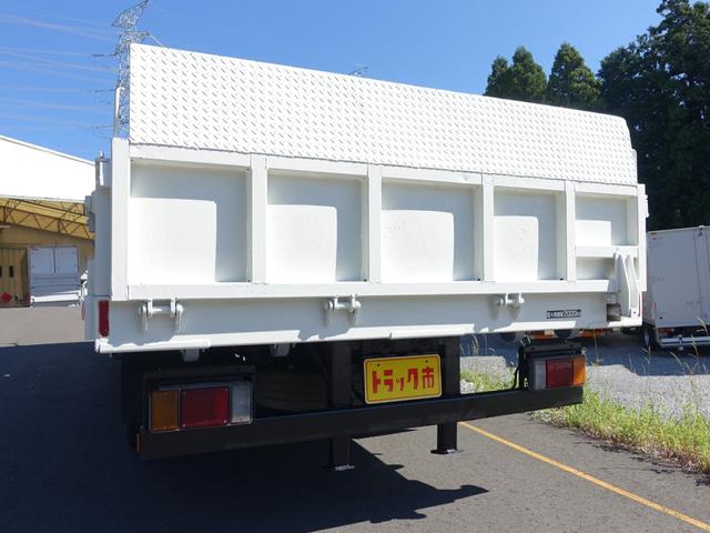 デュトロ(日野)78番 ラジコン付き 一般型積載車 重機運搬車 デュトロ(日野)78番 ラジコン付き 一般型積載車 重機運搬車