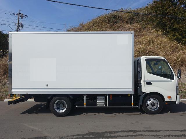 デュトロ ３４６番　荷台床可動式　オートフロア　ワイドロング　パネルバン　積載３．８ｔ　総重量７９７０ｋｇ　スーパーフロア　左電動格納ミラー　キーレススマートキー　バックカメラ　車両サイズ６６２Ｘ２２２高３１９　荷台内寸４３４Ｘ２０６高１９８（15枚目）