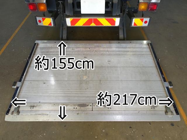 フォワード ３２０番　増トン　積載５．７ｔ　総重量１０９７０ｋｇ　跳上パワーゲート１ｔ　－３０度低温冷蔵冷凍　左電格ミラー　キーレス　ＥＴＣ　ＨＩＤライト　バックカメラ　アイドリング１時間－１３度確認済車両サイズ８６２Ｘ２３３高３４２荷台内寸６２８Ｘ２１９高２１６（7枚目）