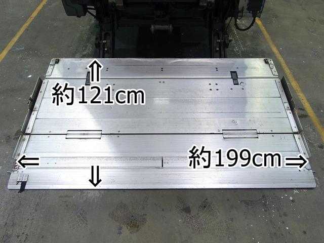 ３６８番　ワイドロング　格納パワーゲート１ｔ　－５度冷蔵冷凍　－５度確認済（アイドリング状態）　積載２ｔ　総重量５８３５ｋｇ　ＥＴＣ　キーレス　左電動格納ミラー　バックカメラ　床ステンレス＋スノコ　車両サイズ６３７Ｘ２１６高２９６荷台内寸４３５Ｘ２０１高１８５(8枚目)