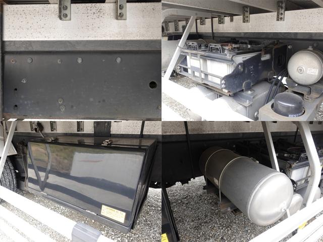 ギガ 　５３番　大型　アルミバン　積載１２．６ｔ　ＥＴＣ　左電動格納ミラー　バックカメラ　集中ドアロック有り　後輪エアサス　車検証サイズ１１９９×２５０高３７７　荷台内寸約９９６×２４０高２３７（14枚目）