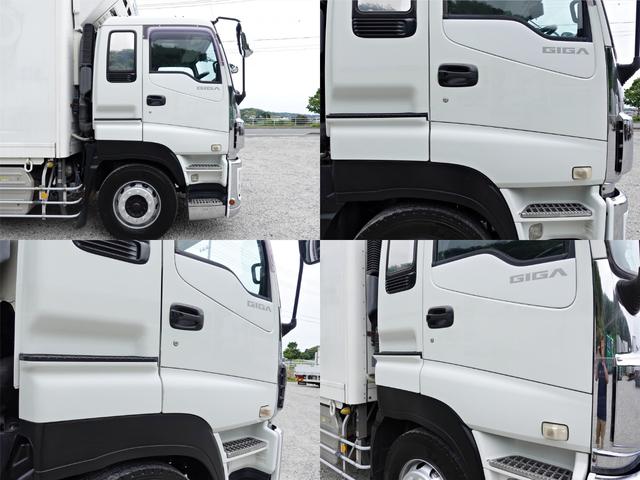 ギガ ３８５番　積載１３．６ｔ　格納パワーゲート１ｔ　スタンバイ付き　－２５度　低温　冷蔵冷凍　大型　キーレス　バックカメラ　後輪エアサス　ベット　車検証サイズ１１９８×２４９高３７１　荷台内寸９４８×２３７高２３２（5枚目）