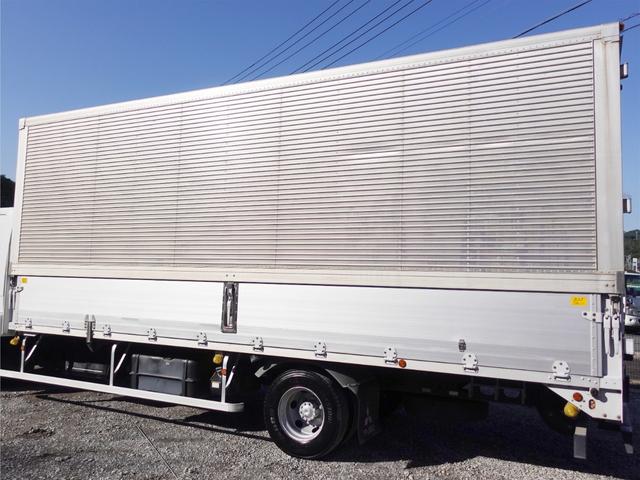 ファイター ２５７番　積載３０５０ｋｇ　ワイド　アルミウイングアルミウィング　ＥＴＣ　キーレス　左電動格納ミラー　バックカメラ　荷台床鉄板張り　ベット　車検証サイズ８５９×２４９高３５３　荷台内寸６２４×２４０高２４０（7枚目）