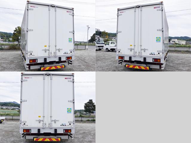 ファイター ２９４番　積載２．８ｔ　アルミホイール　後輪エアサス　ワイド　アルミウイングアルミウィング　左電動格納ミラー　バックカメラ　集中ドアロック有り　ベット　車検証サイズ８５９×２４９高３４８　荷台内寸６２４×２４１高２４０（6枚目）