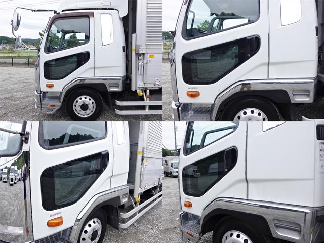 ファイター ２９４番　積載２．８ｔ　アルミホイール　後輪エアサス　ワイド　アルミウイングアルミウィング　左電動格納ミラー　バックカメラ　集中ドアロック有り　ベット　車検証サイズ８５９×２４９高３４８　荷台内寸６２４×２４１高２４０（8枚目）