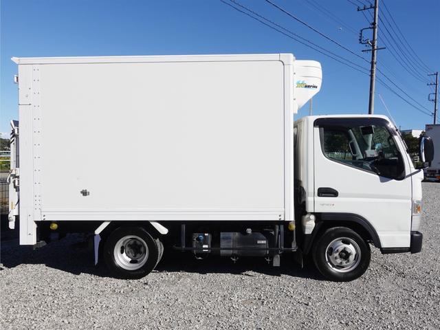 キャンター ３５７番　垂直パワーゲート　－３０度　低温冷蔵冷凍　積載１ｔ　総重量４１０５ｋｇ　標準キャブ　ショートボディー　ＥＴＣ　左右電動格納ミラー　左右電動角度調整ミラー　集中ドアロック有　バックカメラ　車検証サイズ４９４×１８８高２６５　荷台内寸３１０×１７３高１７１（7枚目）