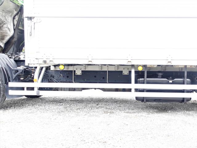 ファイター ３５０番　後輪エアサス　跳上パワーゲート１ｔ　積載２．４ｔ　ワイド　アルミウイングアルミウィング　ＥＴＣ　キーレス　左電動格納ミラー　左右電動角度調整ミラー　バックカメラ　ベット　車検証サイズ８６８×２４９高３４５　荷台内寸６２５×２４０高２３９（17枚目）