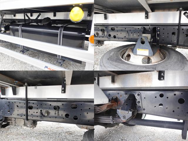 ヒノレンジャー ３０９番　積載２．５ｔ　ワイド　格納パワーゲート１ｔ　－３０度　低温　冷蔵冷凍　ＥＴＣ　左電動格納ミラー　バックカメラ　集中ドアロック有り　ベット　車検証サイズ８６８×２４９高３３７　荷台内寸６２４×２３１高２０７（17枚目）