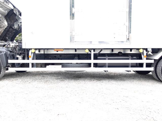 ヒノレンジャー ３０９番　積載２．５ｔ　ワイド　格納パワーゲート１ｔ　－３０度　低温　冷蔵冷凍　ＥＴＣ　左電動格納ミラー　バックカメラ　集中ドアロック有り　ベット　車検証サイズ８６８×２４９高３３７　荷台内寸６２４×２３１高２０７（18枚目）