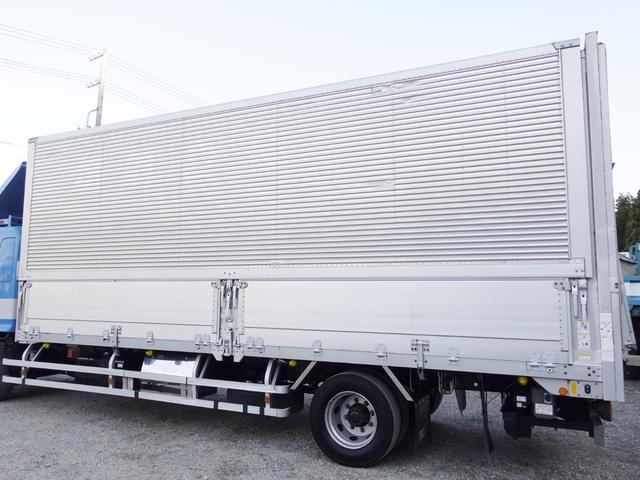 ヒノレンジャー ３１７番　増トン　積載７．３ｔ　跳上パワーゲート１ｔ　ワイド　アルミウイングアルミウィング　ＥＴＣ　左電動格納ミラー　バックカメラ　集中ドアロック有り　ベット　車検証サイズ９０２×２４９高３７１　荷台内寸６５４×２４１高２４９（7枚目）