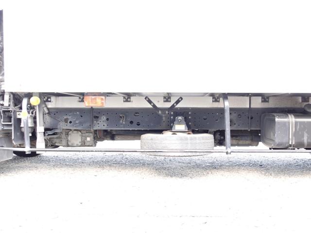 ヒノレンジャー 　２０５番　－３０度　低温　冷蔵冷凍　格納パワーゲート１ｔ　ワイド　積載２３５０ｋｇ　キーレス　左電動格納ミラー　バックカメラ　車検証サイズ８３９×２４７高３２８　荷台内寸６２８×２２８高２０４（17枚目）