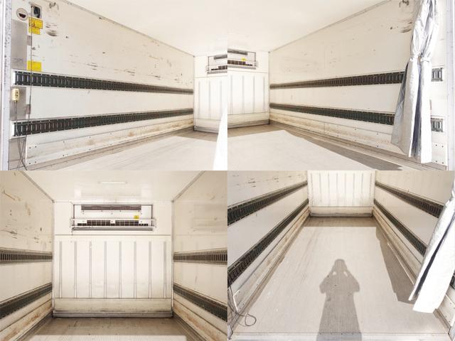 デュトロ ３７９番　ワイドロング　積載２９５０ｋｇ　跳上パワーゲート１ｔ　－３０度　低温　冷蔵冷凍　左電動格納ミラー　バックカメラ　集中ドアロック有り　車検証サイズ６７９×２２１高３０６　荷台内寸４６１×２０３高１９６（13枚目）