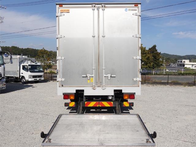 ヒノレンジャー ３６３番　後輪エアサス　積載２４５０ｋｇ　跳上パワーゲート１ｔ　ワイド　アルミウイングアルミウィング　左電動格納ミラー　集中ドアロック有り　ベット　車検証サイズ８７５×２４９高３５２　荷台内寸６２７×２４１高２４０（7枚目）