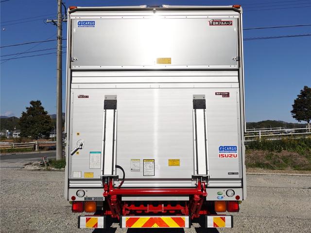 フォワード ３９６番　跳上パワーゲート１ｔ　積載２．５ｔ　ワイド　アルミウイングアルミウィング　ＥＴＣ　キーレス　左電動格納ミラー　バックカメラ　ベット　車検証サイズ８７３×２４９高３５１　荷台内寸６２５×２４１高２３９（9枚目）