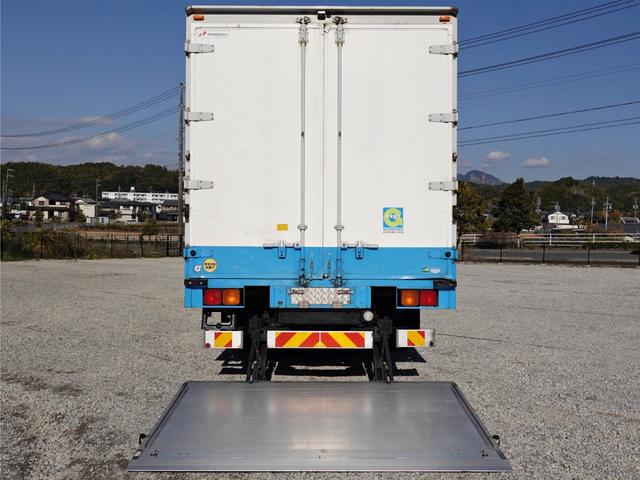 ファイター ３６８番　後輪エアサス　増トン　積載６．８ｔ　跳上パワーゲート１ｔ　ワイド　アルミウイングアルミウィング　キーレス　左電動格納ミラー　バックカメラ　ベット　車検証サイズ８４５×２４９高３５９　荷台内寸５９２×２４０高２３６（7枚目）