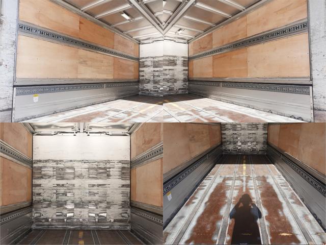 ファイター ３６８番　後輪エアサス　増トン　積載６．８ｔ　跳上パワーゲート１ｔ　ワイド　アルミウイングアルミウィング　キーレス　左電動格納ミラー　バックカメラ　ベット　車検証サイズ８４５×２４９高３５９　荷台内寸５９２×２４０高２３６（12枚目）