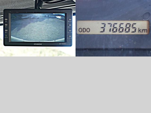 フォワード 492番 クラッチ交換済(37.6万km時) ワイド アルミウイングアルミウィング 積載2950kg キーレス 左電動格納ミラー バックカメラ ベット 車検証サイズ864×249高355 荷台内寸621×240高241(25枚目)