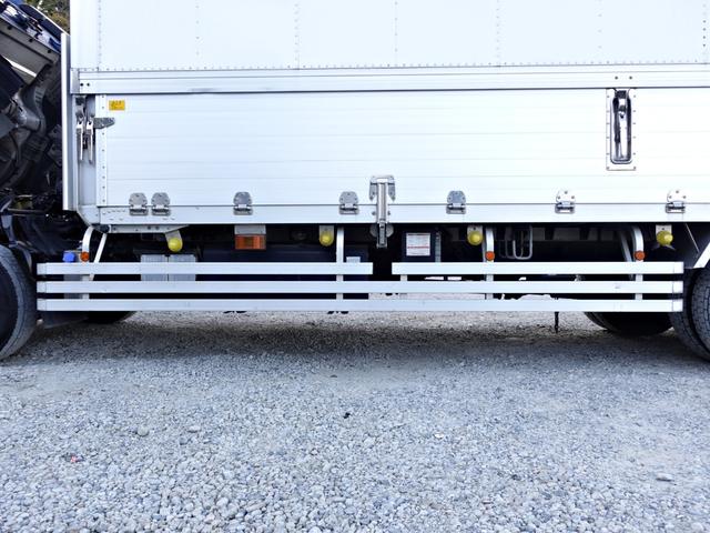 コンドル ２０２番　後輪エアサス　格納パワーゲート１ｔ　増トン　積載６．４ｔ　ワイド　アルミウイングアルミウィング　左電動格納ミラー　バックカメラ　集中ドアロック有り　ベット　車検証サイズ８７８×２４９高３３７　荷台内寸６４１×２３９高２２０（19枚目）