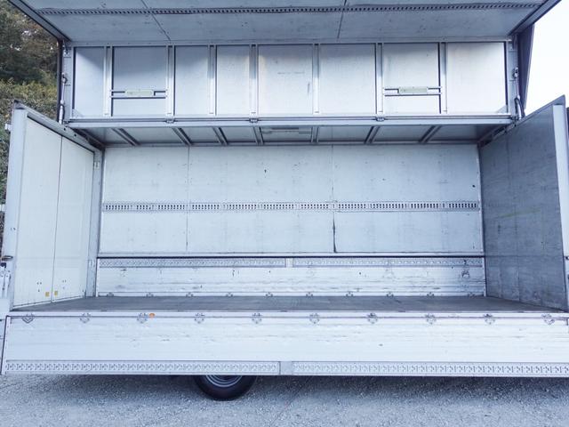 ファイター 　５４番　後輪エアサス　ワイド　アルミウイングアルミウィング　ＥＴＣ　キーレス　左電動格納ミラー　バックカメラ　ベット　車検証サイズ８５９×２４９高３４８　荷台内寸６２５×２４１高２４０（9枚目）