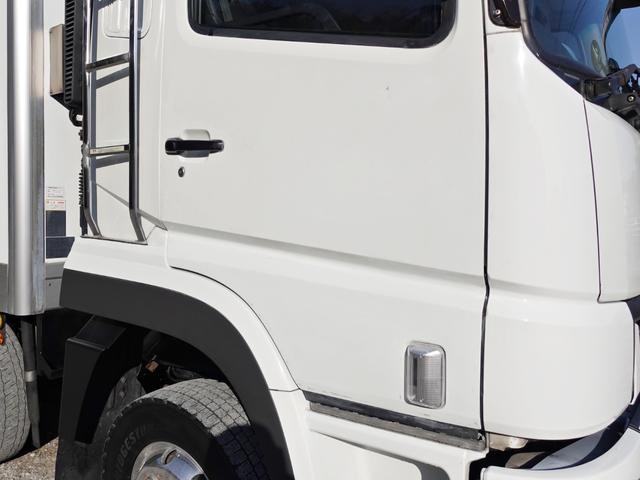 スーパーグレート 144番 積載13.1t アルミホイール 大型 -30度 低温 冷蔵冷凍 キーレス 左電動格納ミラー 左右電動角度調整ミラー バックカメラ 後輪エアサス ベット 2デフ 車検証サイズ1198×249高371 荷台内寸937×232高239(7枚目)