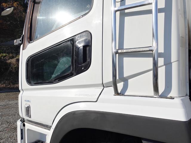 スーパーグレート 144番 積載13.1t アルミホイール 大型 -30度 低温 冷蔵冷凍 キーレス 左電動格納ミラー 左右電動角度調整ミラー バックカメラ 後輪エアサス ベット 2デフ 車検証サイズ1198×249高371 荷台内寸937×232高239(14枚目)