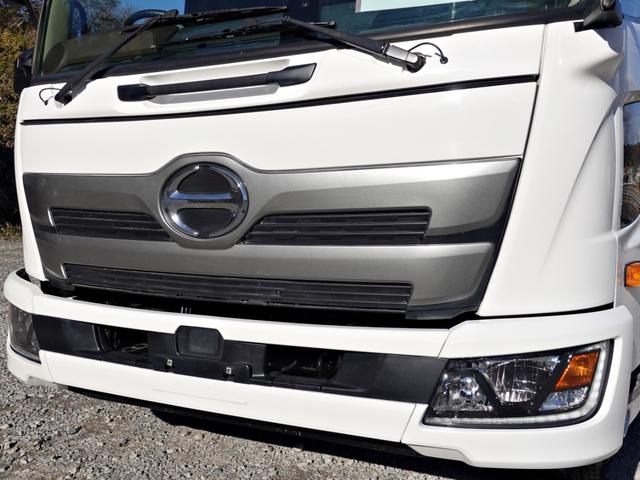 ヒノレンジャー １２６番　後輪エアサス　跳上パワーゲート１ｔ　積載２．６ｔ　ワイド　－３０度　低温　冷蔵冷凍　左電動格納ミラー　集中ドアロック有り　ベット　車検証サイズ８７６×２４５高３１３　荷台内寸６１７×２２５高２０１（5枚目）