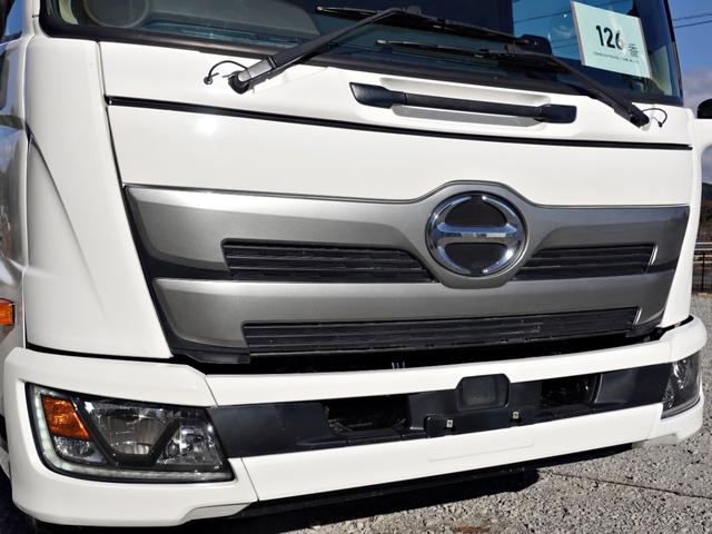 ヒノレンジャー １２６番　後輪エアサス　跳上パワーゲート１ｔ　積載２．６ｔ　ワイド　－３０度　低温　冷蔵冷凍　左電動格納ミラー　集中ドアロック有り　ベット　車検証サイズ８７６×２４５高３１３　荷台内寸６１７×２２５高２０１（6枚目）