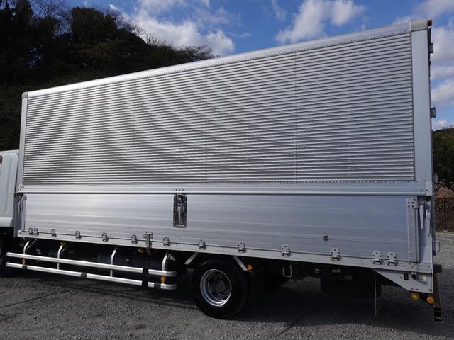 フォワード ２６６番　後輪エアサス　荷台床鉄板張り　積載２．６ｔ　ワイド　アルミウイングアルミウィング　ＥＴＣ　キーレス　バックカメラ　左右電動角度調整ミラー　ベット　車検証サイズ８６１×２４９高３４７　荷台内寸６２４×２４２高２３９（11枚目）