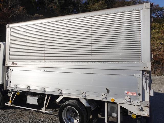 エルフトラック ２６１番　総重量４９４５ｋｇ　積載１．８ｔ　ハイキャブ　標準幅　セミロング　アルミウイングアルミウィング　ＥＴＣ　キーレス　左電動格納ミラー　バックカメラ　車検証サイズ５４９×１８９高２６８　荷台内寸３５３×１８０高１７２（11枚目）