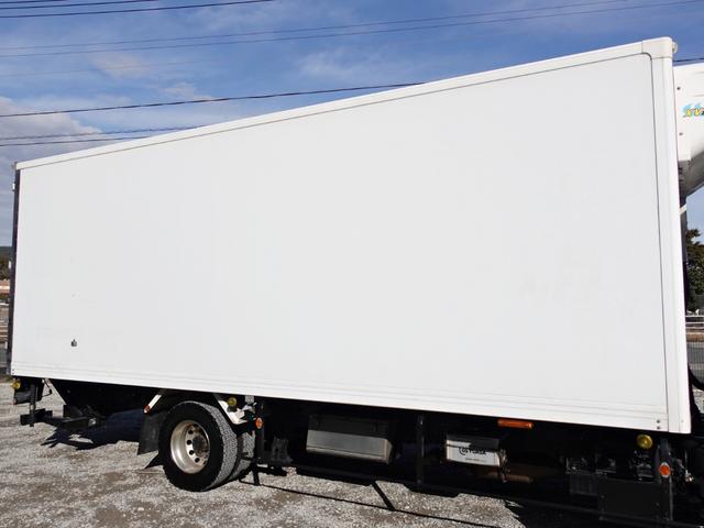 フォワード 6番 後輪エアサス ワイド 冷蔵冷凍 -5度 跳上パワーゲート1t キーレス 左電動格納ミラー バックカメラ ベット 車検証サイズ859×249高326 荷台内寸627×237高211(9枚目)