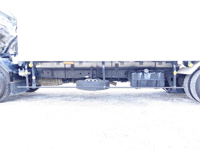 フォワード 6番 後輪エアサス ワイド 冷蔵冷凍 -5度 跳上パワーゲート1t キーレス 左電動格納ミラー バックカメラ ベット 車検証サイズ859×249高326 荷台内寸627×237高211(28枚目)