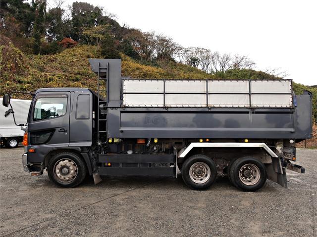 ヒノレンジャー 　３４３番　車検Ｒ８年３月満了　積載１０．８ｔ　総重量１９９７０ｋｇ　増トン　大型　ダンプ　ＥＴＣ　左電動格納ミラー　集中ドアロック有り　ベット　車検証サイズ７２３×２４６高３２０荷台内寸４８９×２１９（9枚目）