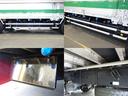２３０番　ＡＴ　２デフ　４軸　積載１４ｔ総重量２４９８０ｋｇ　キーレス　ＨＩＤライト　左電動格納ミラー　バックカメラ　後輪エアサス　ベット　アルミウイングアルミウィング　車両サイズ１１９７Ｘ２５０高３７９　荷台内寸９５８Ｘ２４２高２６５（12枚目）