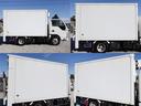 エルフトラック ３９０番　４ＷＤ　標準キャブ　ショート　スタンバイ　冷蔵冷凍　－５度　垂直パワーゲート６００ｋｇ　積載１０５０ｋｇ　総重量４４７５ｋｇ　キーレス　荷台床ステンレス張り　車検証サイズ４９５×１８８高２６６　荷台内寸３０８×１７３高１７１（6枚目）