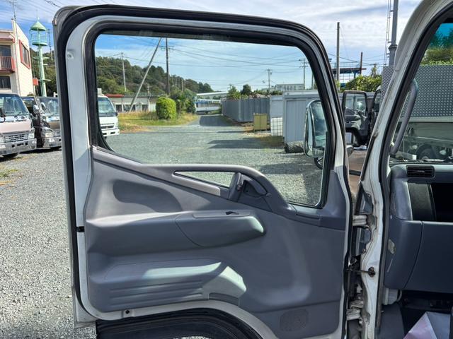 キャンター Wキャブ 積載量2t 荷台内寸211×161cm 自社カスタム メッキパーツ(31枚目)