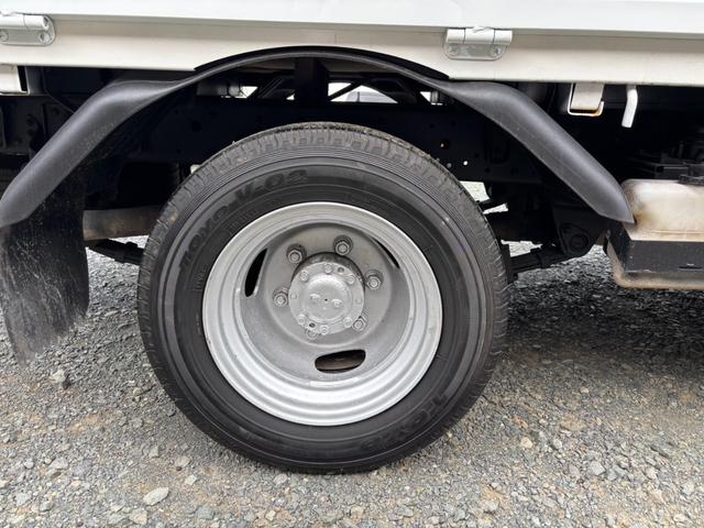 キャンター Wキャブ 低床 積載量1700kg 荷台内寸211×161cm 自社カスタム メッキパーツ 外装再塗装済み(17枚目)