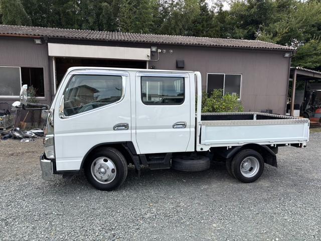 キャンター Wキャブ 低床 積載量1700kg 荷台内寸211×161cm 自社カスタム メッキパーツ 外装再塗装済み(23枚目)