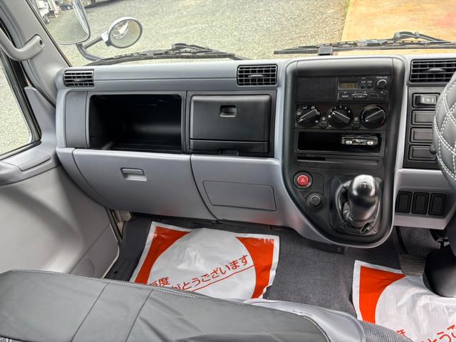 キャンター Wキャブ 低床 積載量1700kg 荷台内寸211×161cm 自社カスタム メッキパーツ 外装再塗装済み(41枚目)