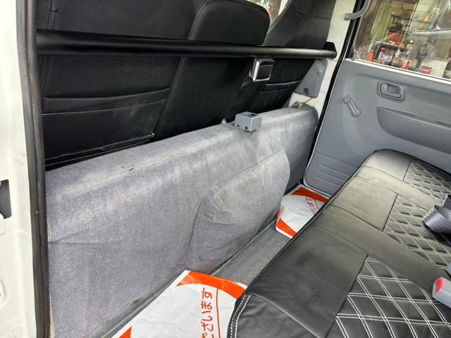 キャンター Wキャブ 低床 積載量1700kg 荷台内寸211×161cm 自社カスタム メッキパーツ 外装再塗装済み(45枚目)