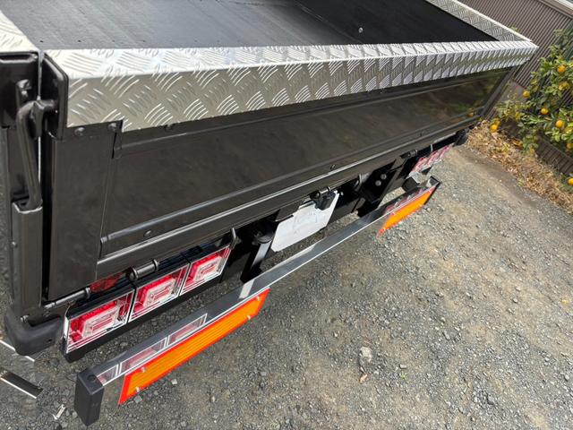 エルフトラック カスタム 3.0ディーゼルターボ ワイドロング 積載量3t 荷台内寸435cm×206cm 自社カスタム 荷台床板張替え済み(13枚目)