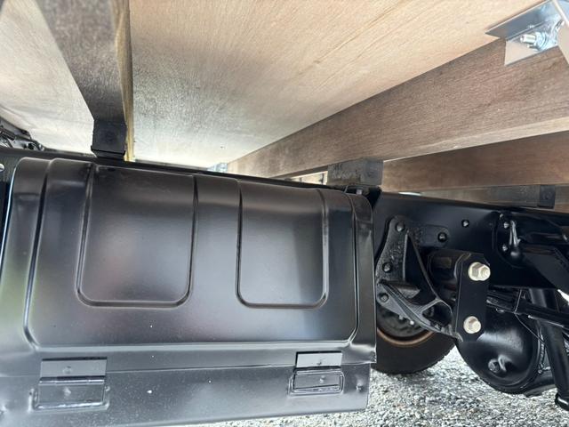 エルフトラック カスタム 3.0ディーゼルターボ ワイドロング 積載量3t 荷台内寸435cm×206cm 自社カスタム 荷台床板張替え済み(17枚目)