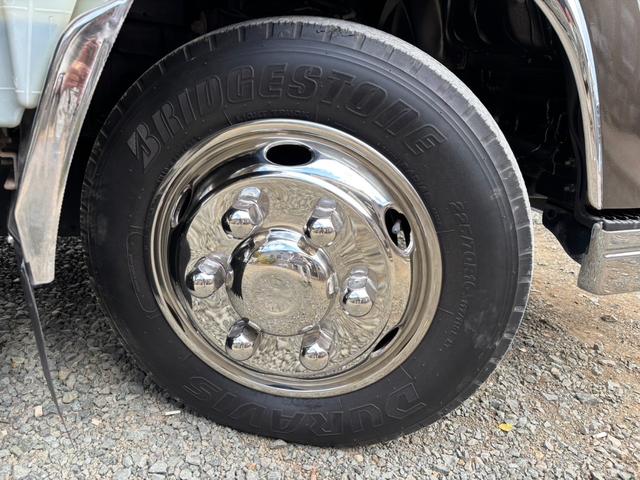 エルフトラック カスタム 3.0ディーゼルターボ ワイドロング 積載量3t 荷台内寸435cm×206cm 自社カスタム 荷台床板張替え済み(22枚目)