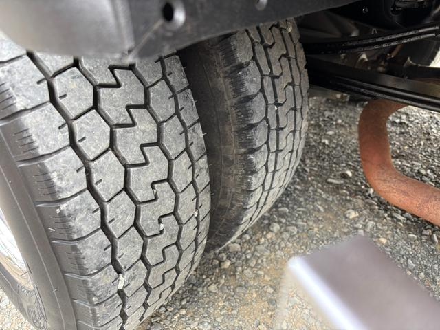 エルフトラック カスタム 3.0ディーゼルターボ ワイドロング 積載量3t 荷台内寸435cm×206cm 自社カスタム 荷台床板張替え済み(25枚目)