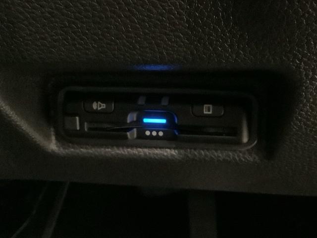 WR-V Zブラックスタイル HSENSING 新車保証 試乗車 ワンオ-ナ- Rカメラ LEDヘッドランプ フルセグTV 盗難防止システム 衝突被害軽減システム スマートキー USB(12枚目)