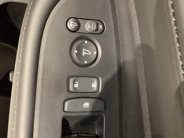 WR-V Zブラックスタイル HSENSING 新車保証 試乗車 ワンオ-ナ- Rカメラ LEDヘッドランプ フルセグTV 盗難防止システム 衝突被害軽減システム スマートキー USB(15枚目)